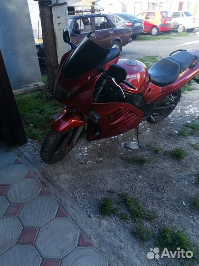 Мотоцикл Suzuki RF 400