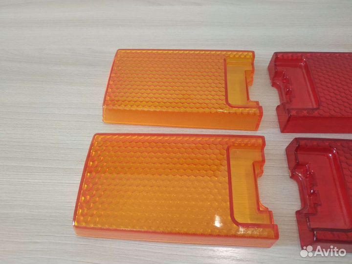 Стекла фонарей ваз 21011, 21013 новые