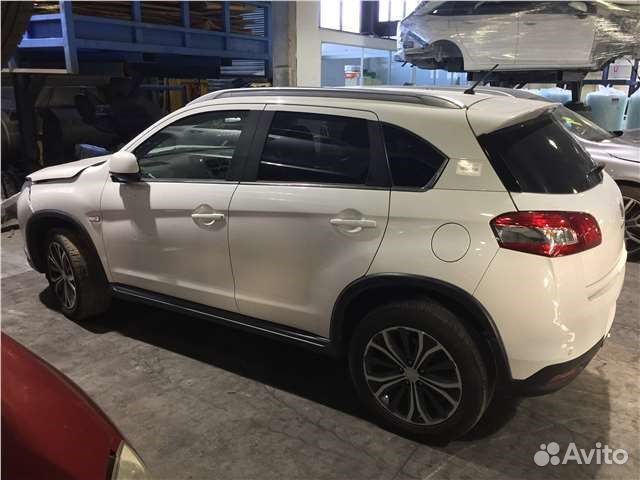 Разбор на запчасти Peugeot 4008