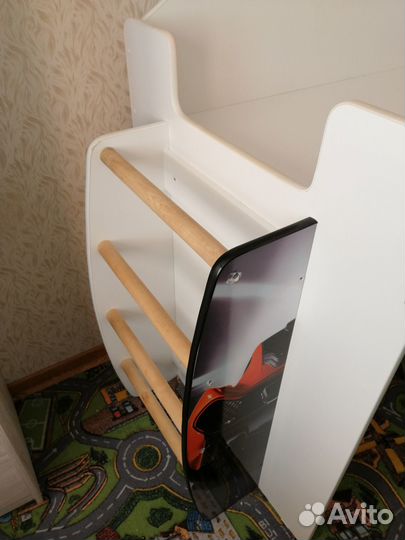 Детская кровать машинка