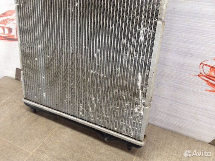 Радиатор охлаждения двигателя Peugeot 207
