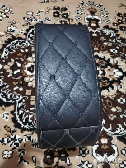 Подлокотник