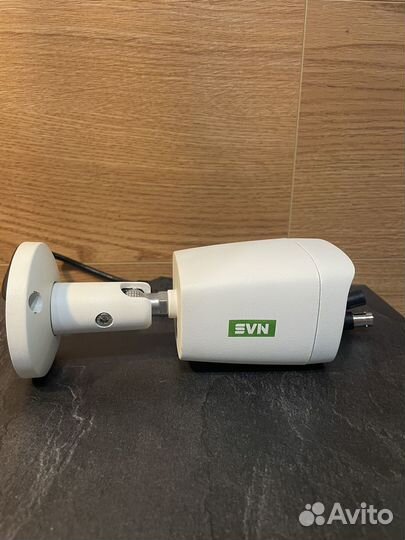 Уличная камера SVN-CD20HTC200F