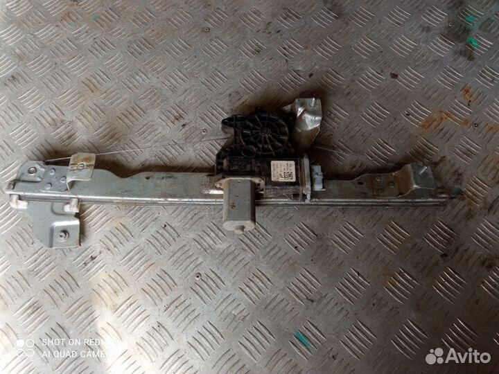 Стеклоподъёмник передний левый Renault Duster 2020