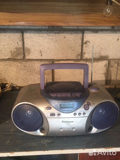 Музыкальный бумбокс Panasonic RX-D12