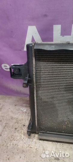 Радиатор охлаждения двигателя Jeep Grand Cherokee