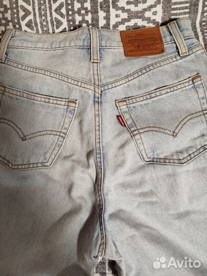 Женские джинсы levis 501 42