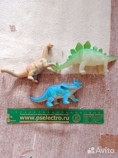 Игрушки динозавры