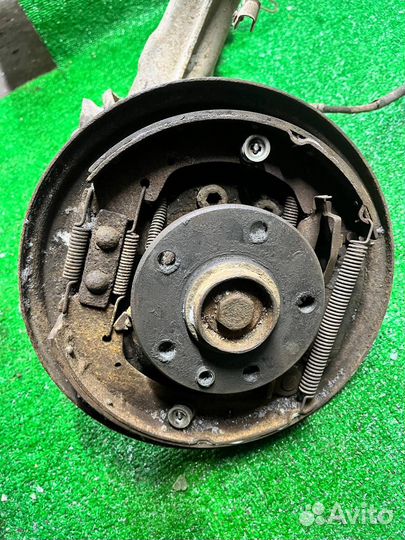 Рычаг задний левый правый в сборе Transporter T4