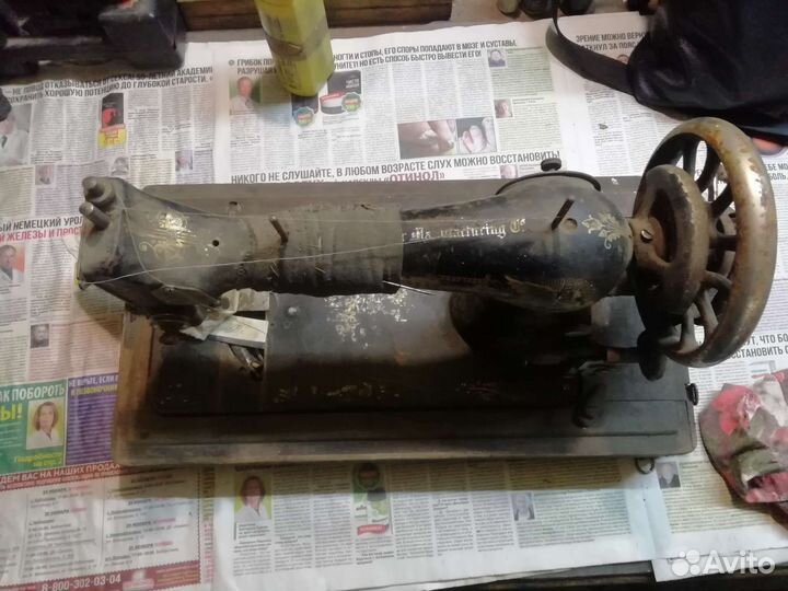 Швейная машина старинная