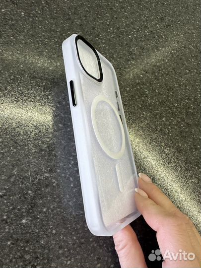 Чехол на iPhone 14 с магнитом для Macsafe новый