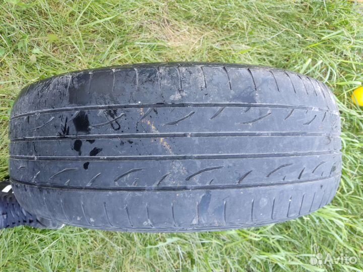 Dunlop SP Sport LM704 215/60 R16 95