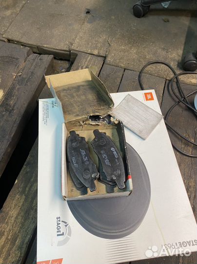 Колодки тормозные передние nissan tiida