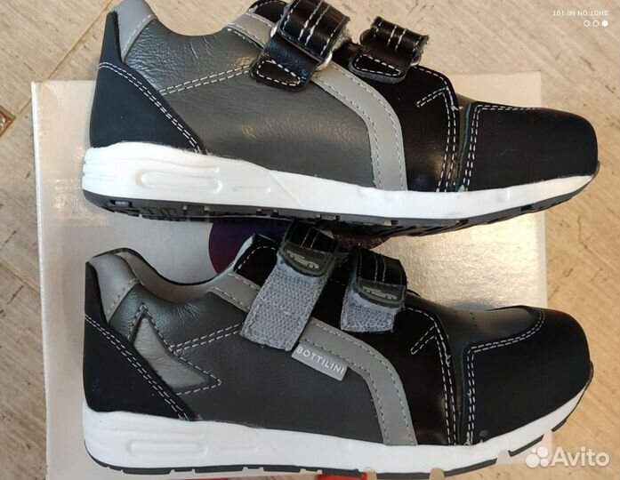 Ботинки детские новые