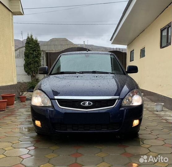 Дверь на приору