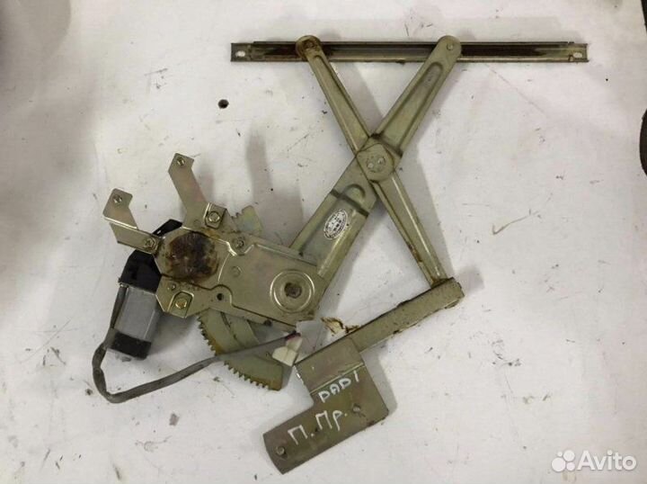 Стеклоподъемник передний Dadi Smoothing