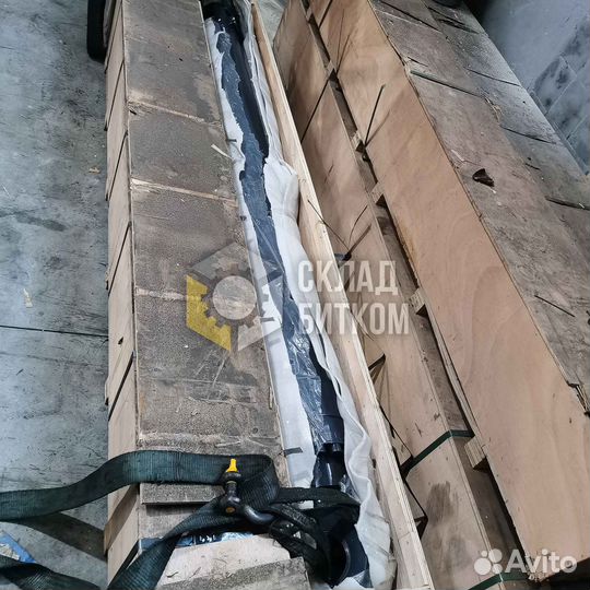 Гидроцилиндр рукояти Volvo EC330B