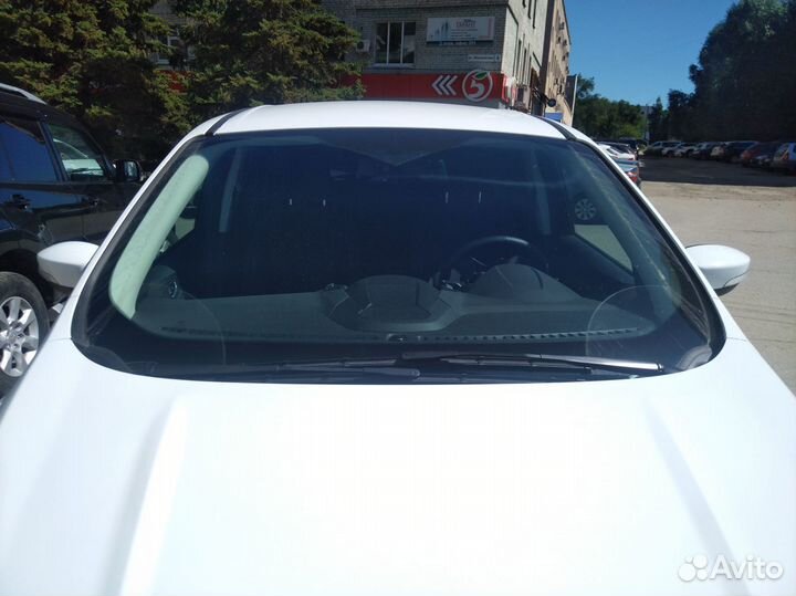 Лобовые стекла ford kuga с молдингом