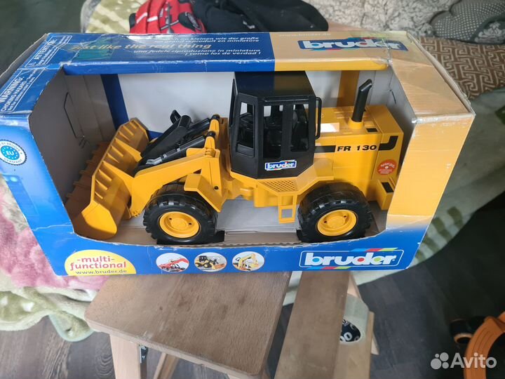 Бульдозер Bruder колёсный FR 130