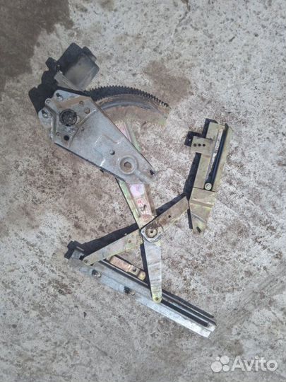 Стеклоподъемный механизм передний левый Газ 31105