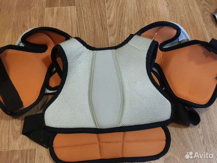 Нагрудник хоккейный efsi размер YTH L