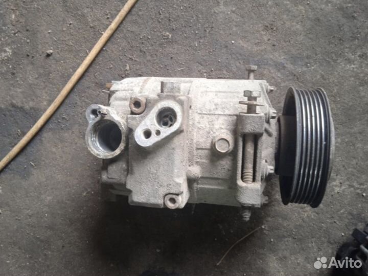 Компрессор кондиционера Volkswagen Jetta