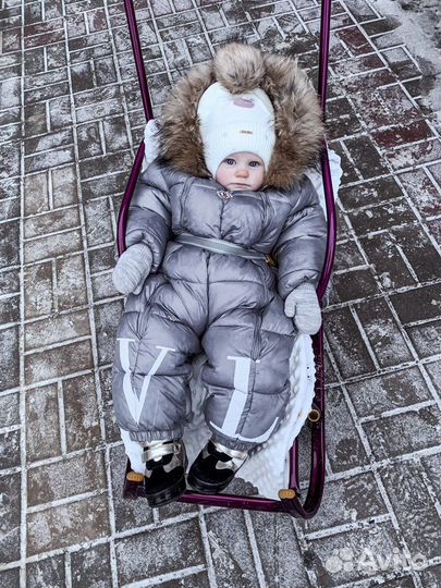 Зимний комбинезон для девочки