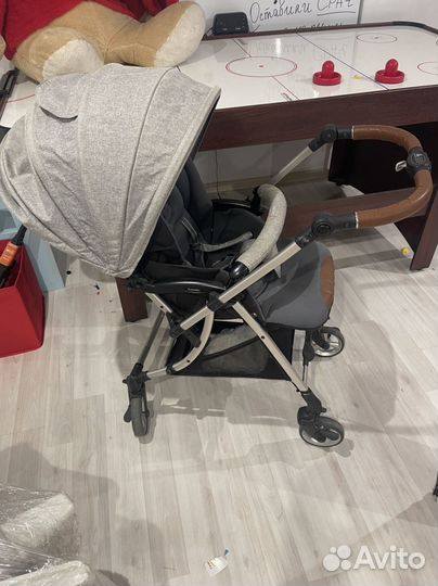 Прогулочная коляска capella