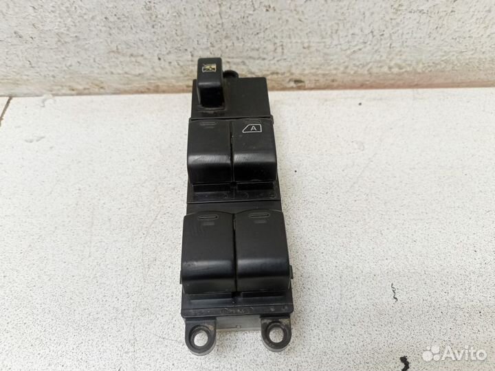 Блок управления стеклоподъемниками