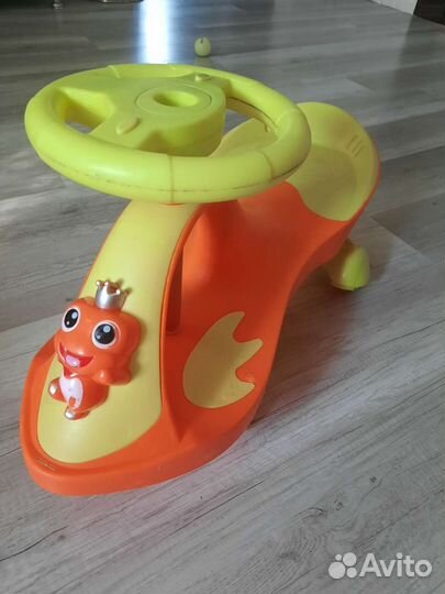 Машинка бибикар