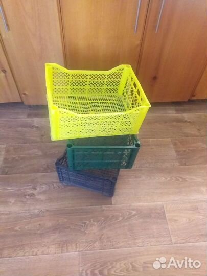 Ящики пластиковые б/у