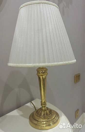 Лампа настольная