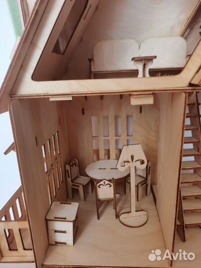 Детский деревянный домик с мебелью