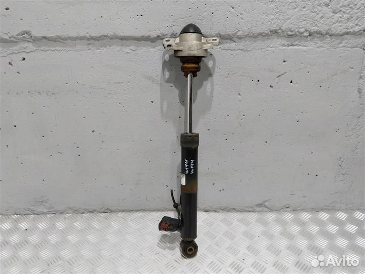 Амортизатор задний Volkswagen Passat CC