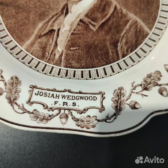 Тарелка портрет Деко коллекционная Wedgwood