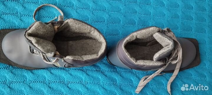 Лыжные ботинки детские 34 размер