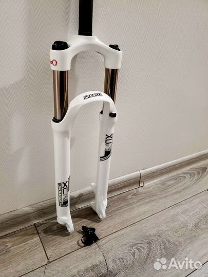 Вилка велосипедная Suntour XCR 29