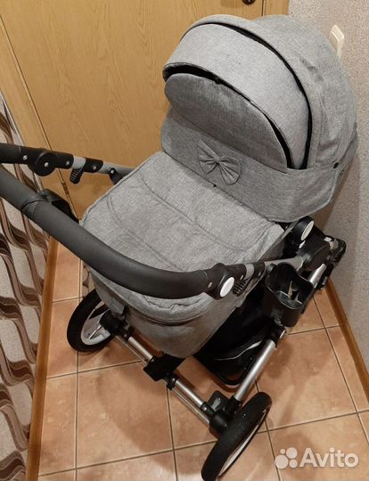 Коляска трансформер 2 в 1 в хорошем состоянии