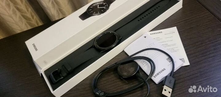 Смарт-часы Samsung Galaxy Watch4 Classic 46mm