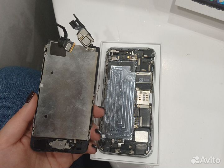 iPhone 5S, 16 ГБ
