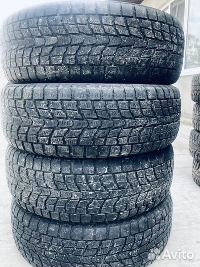 Dunlop Axiom Plus 265/70 R17
