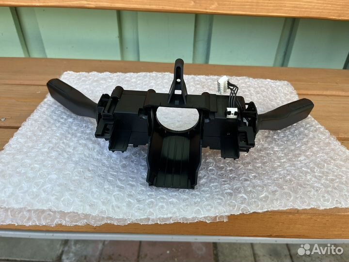 Переключатель подрулевой VAG 1K953521AD Octavia A5