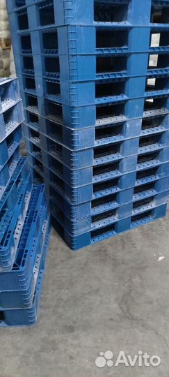 Пластиковые поддоны паллеты