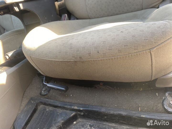 Сиденья комплект Kia Rio