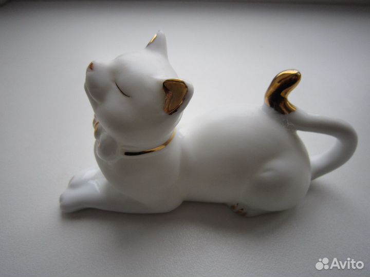 Фигурки, статуэтки котят, кошек, дракончика