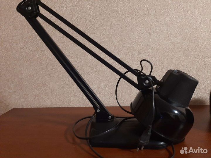 Лампа настольная