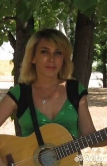 Преподаватель по классу гитары и баяна