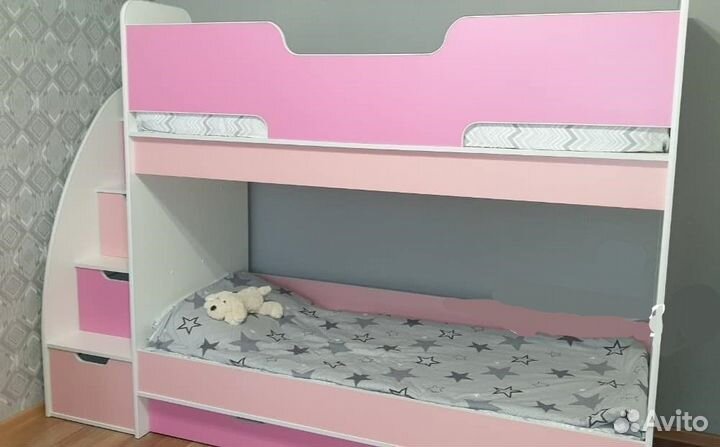 Кровать детская двухъярусная