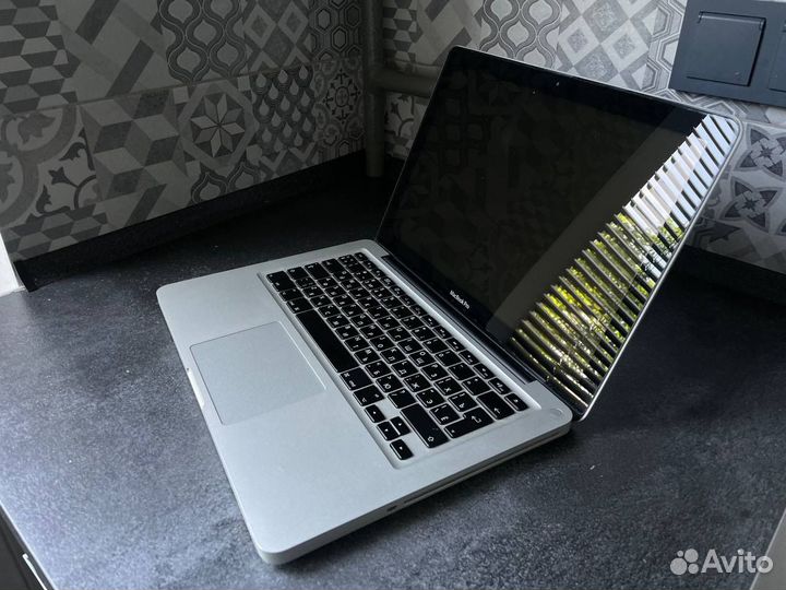 Apple MacBook Pro 13 (2012, Retina)