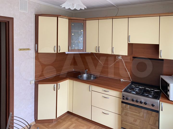 2-к. квартира, 53 м², 5/10 эт.